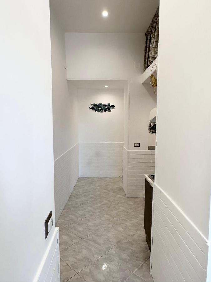 Airport Seaview Rooms Naples Luaran gambar