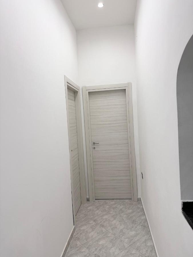 Airport Seaview Rooms Naples Luaran gambar