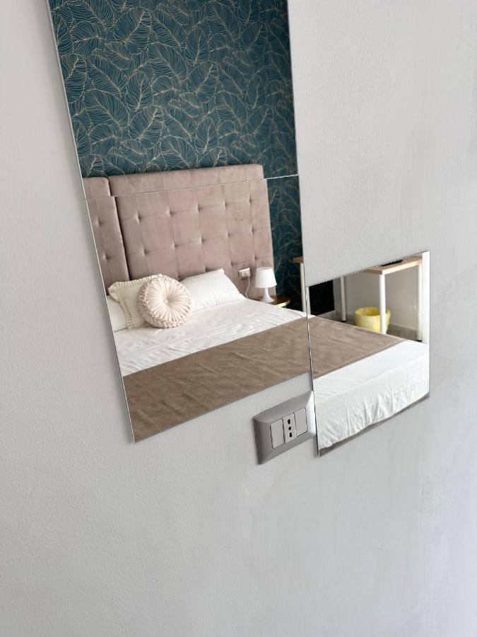 Airport Seaview Rooms Naples Luaran gambar