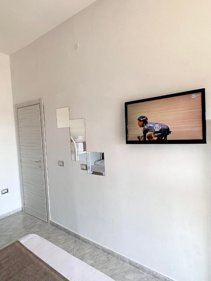 Airport Seaview Rooms Naples Luaran gambar