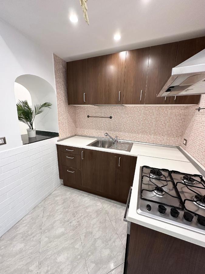 Airport Seaview Rooms Naples Luaran gambar